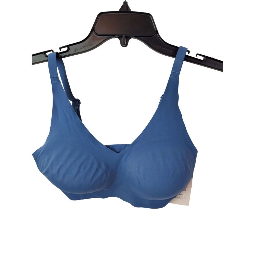 NWT Secret Treasures Wirefree Comfort Super Soft Bra Womens Small